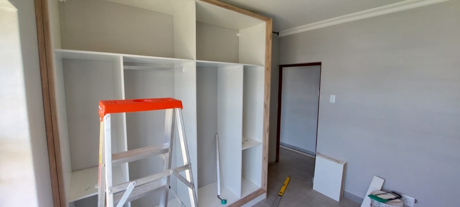 3 Bedroom Property for Sale in Wavecrest Eastern Cape
